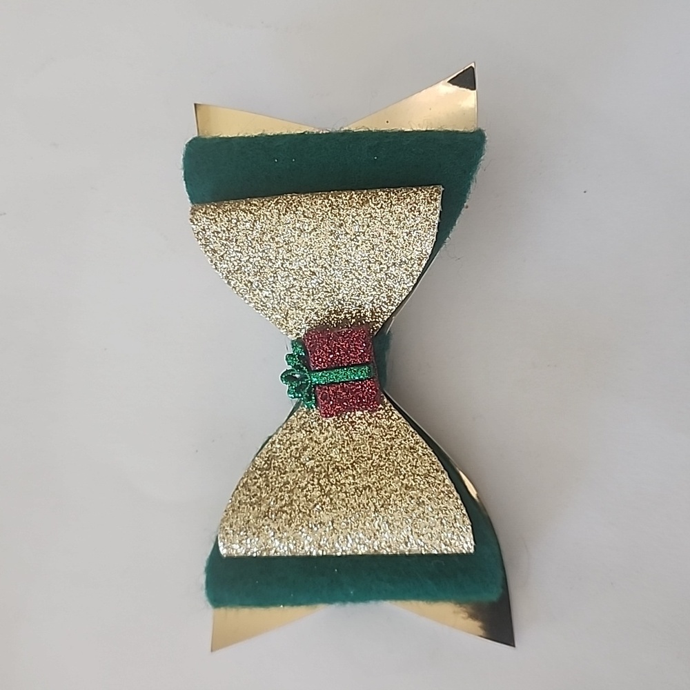 Handmade Christmas 🎄 ♥️ bow